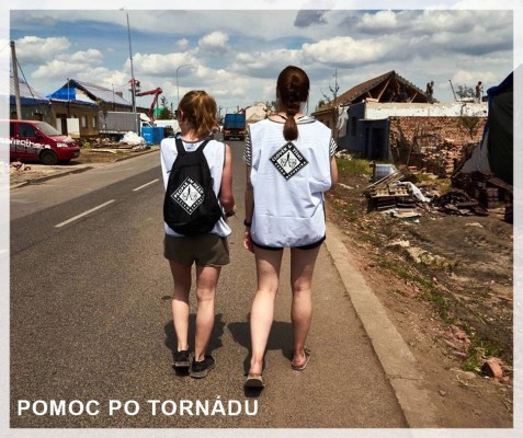 I my pomáháme!